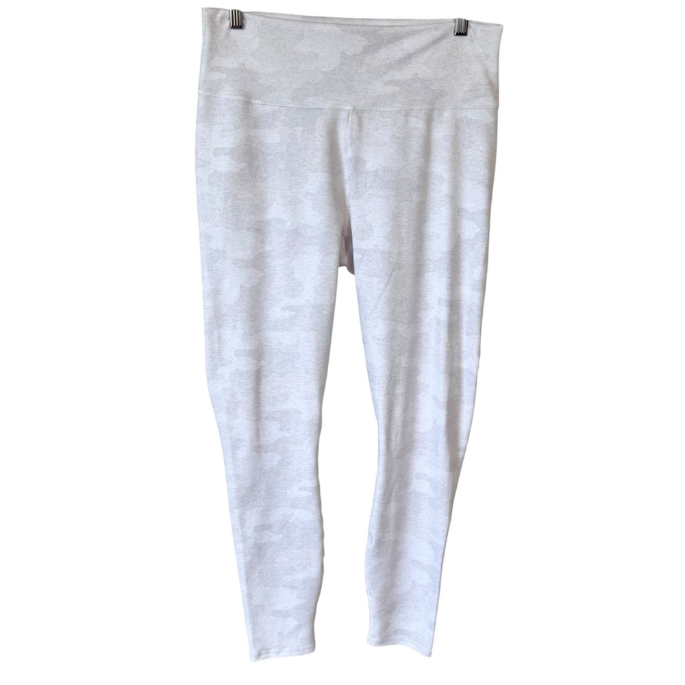 NWT Fabletics High Waisted Powerhold Define Legging White Heather Camo XL